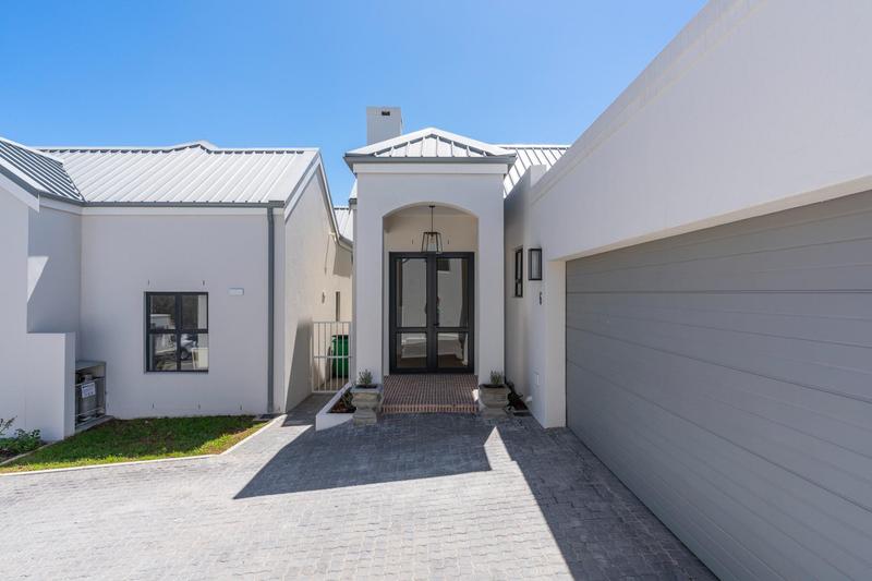 To Let 2 Bedroom Property for Rent in Constantia Western Cape